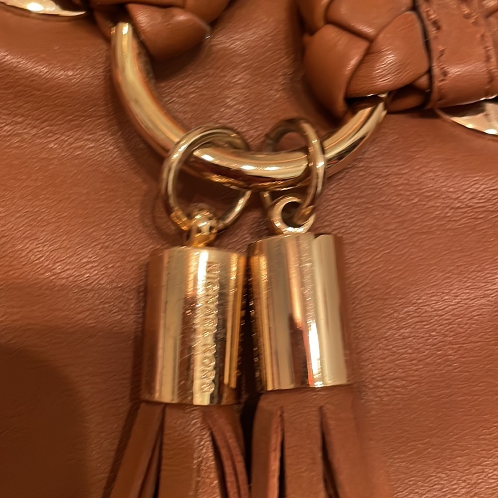 Michael Kors tan crossover bag with adjustable straps - Picture 3 of 12